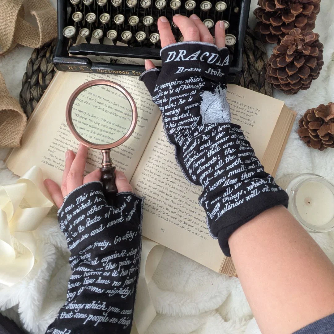 Dracula Writing Gloves - Image 3