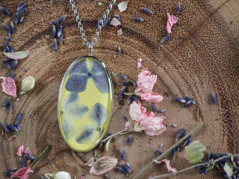 Hydrangea Oval Pendant - Image 4