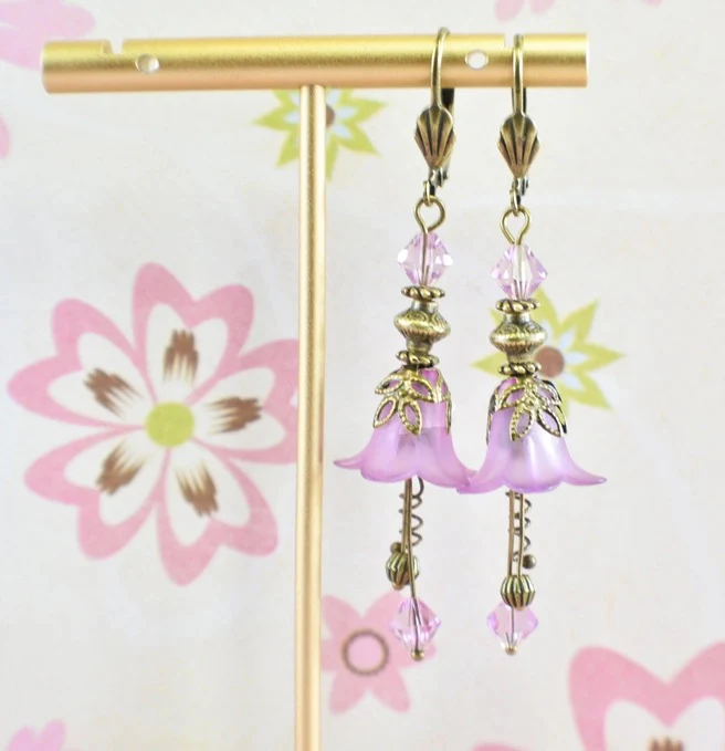 Lilac Lucite Flower Earrings - Image 3