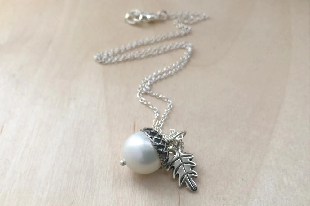 Snow and Silver Pearl Acorn Necklace - Image 8