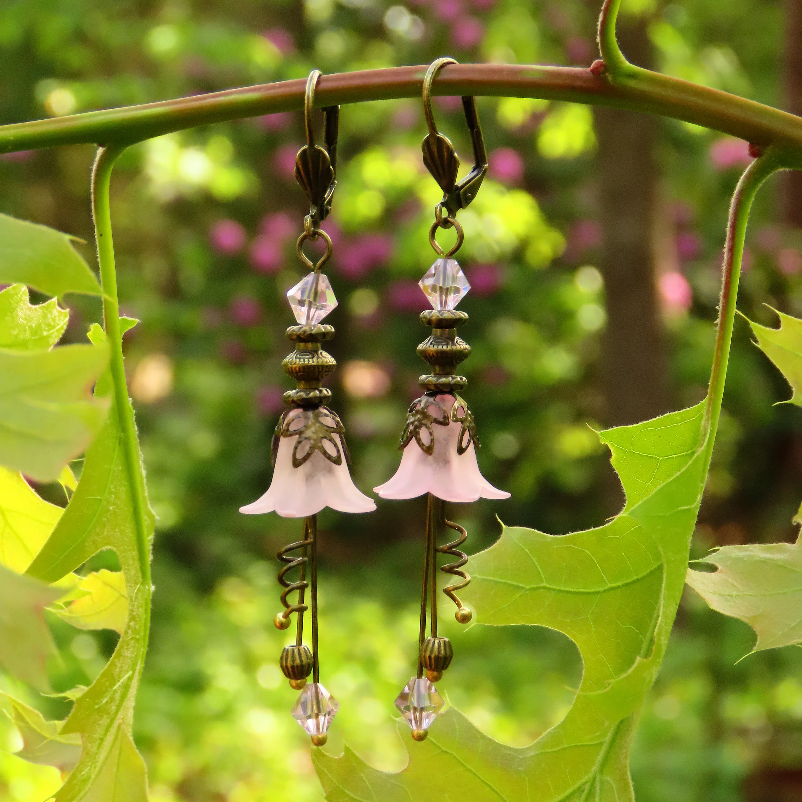 Pink Lucite Flower Earrings - Image 13
